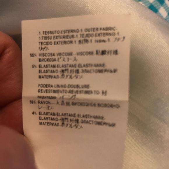 Versace skirt - Picture 5 of 9